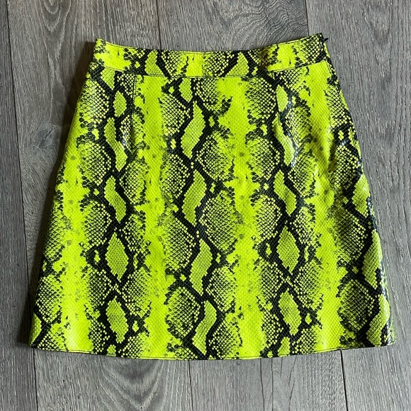OFF-WHITE C/O VIRGIL ABLOH Neon snake leather mini skirt - Picture 1 of 2